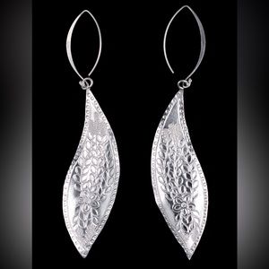 Handmade Solid 925 Sterling Silver Leaf Dangle Earrings (Brand New )